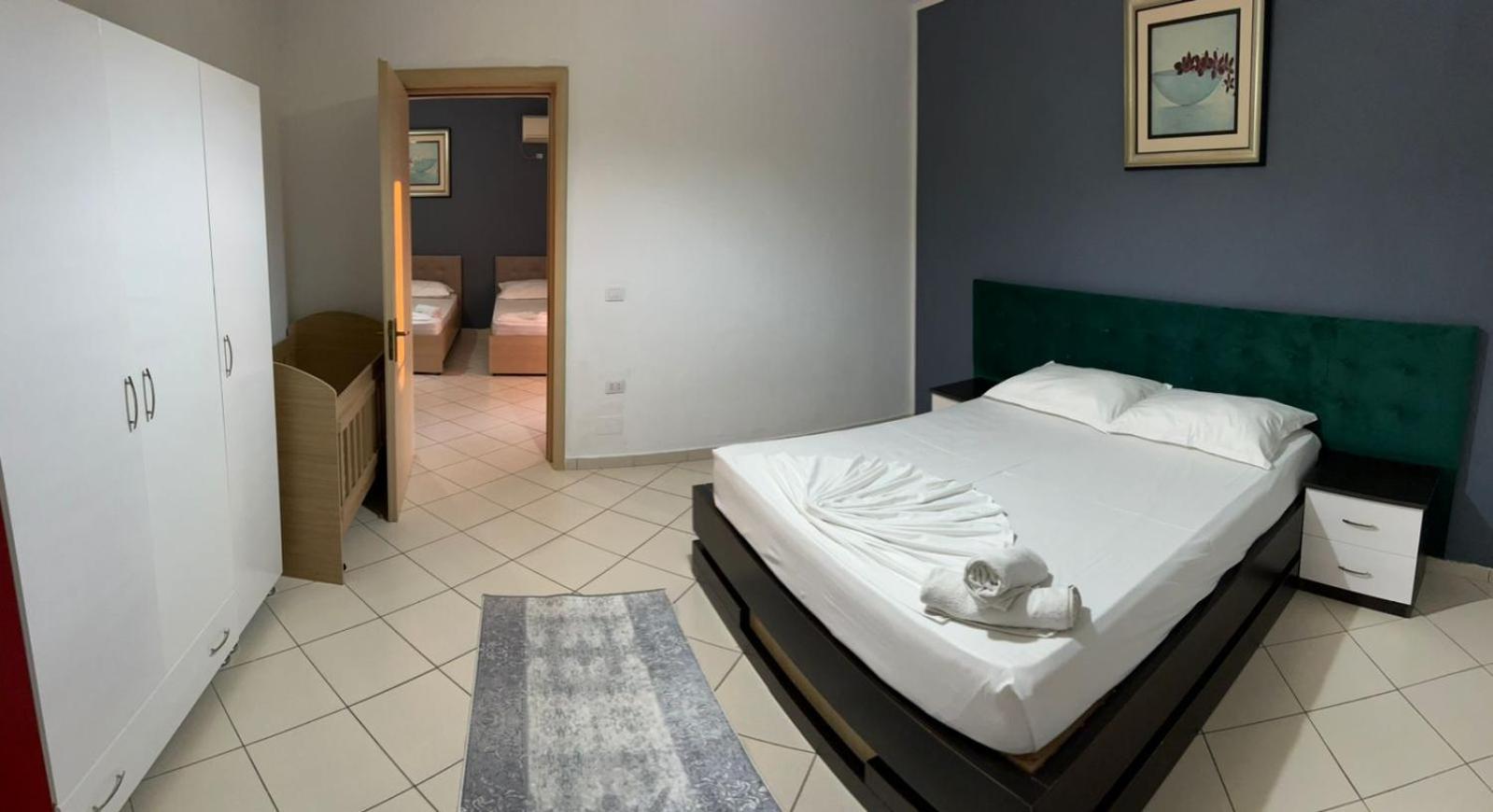 Hotel Vera Kryemëdhej Екстериор снимка